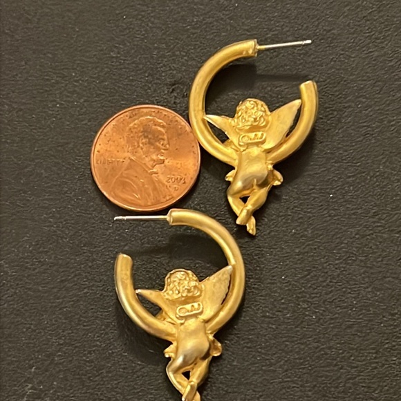 Vintage JJ Gold Plated Angel Cherub Laying on Crescent Moon Hoop Stud Earrings - Picture 5 of 5